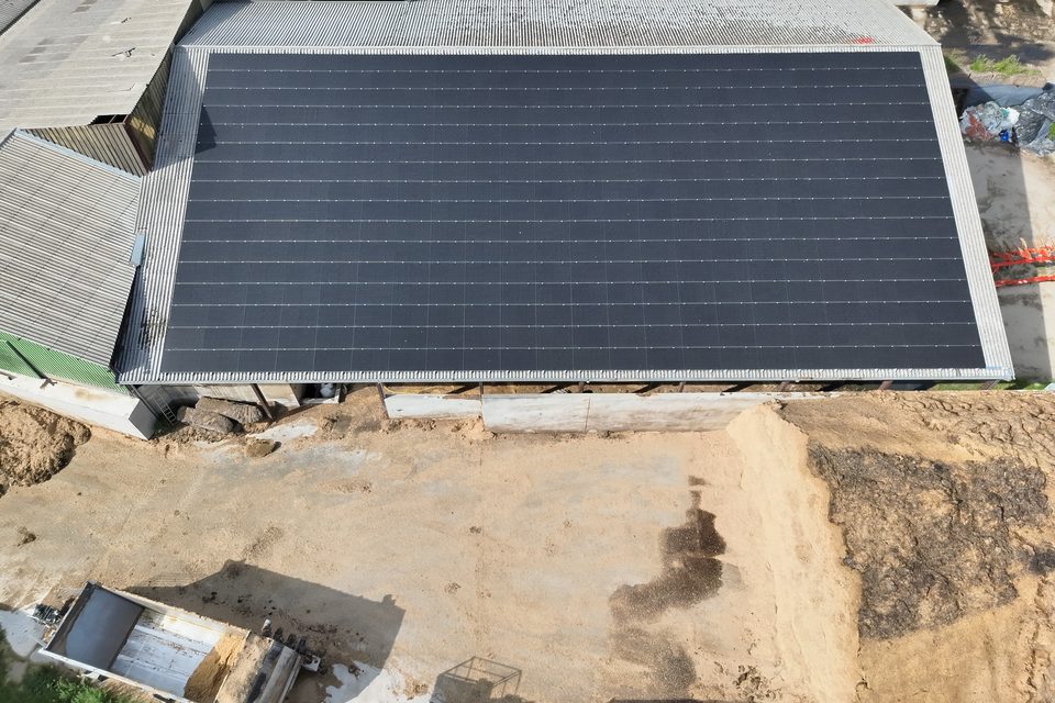 Élevage : stabulation, toiture solaire