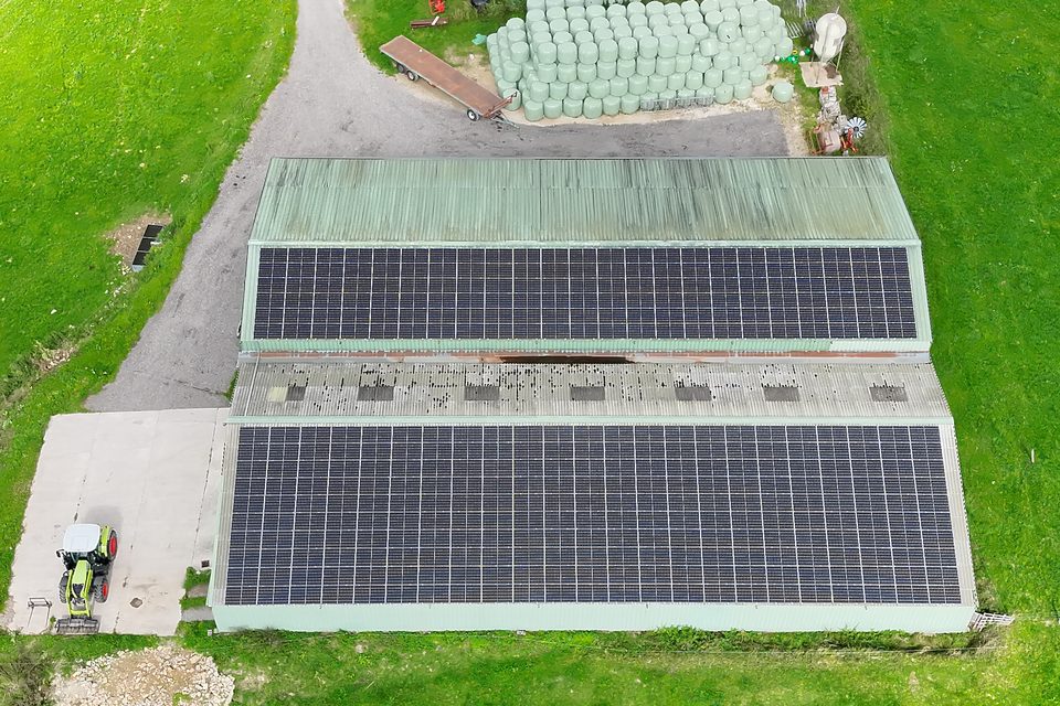 Exploitation céréalière : hangar de stockage